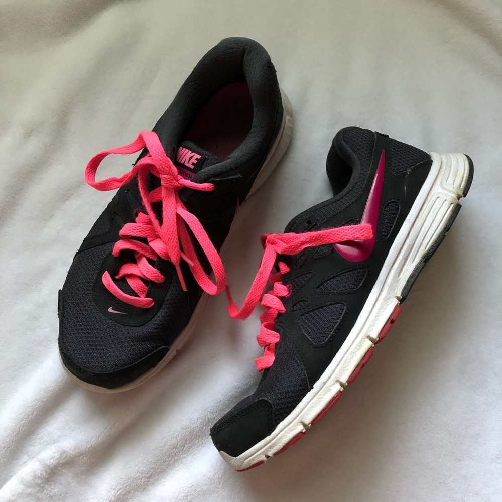 Nike Sneakers in Black and Purple